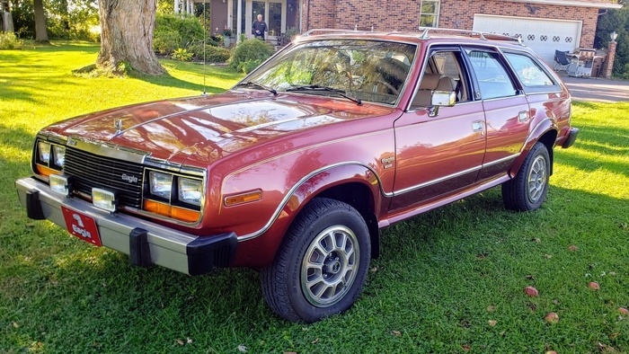 1980 AMC Eagle сочетает комфорт седана и внедорожные свойства кроссовера