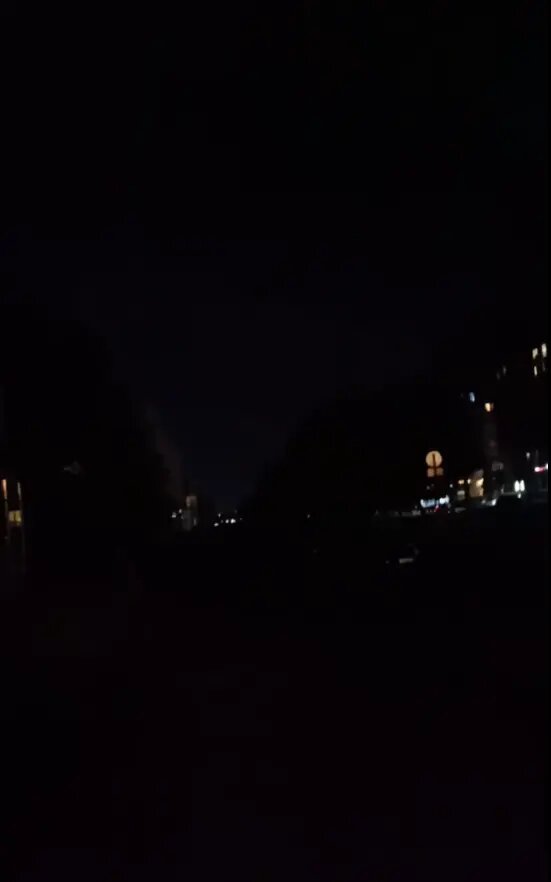    Фото: стоп-кадр видео из телеграм-канала «Мегаполис | ДТП и ЧП | Санкт-Петербург | Питер»