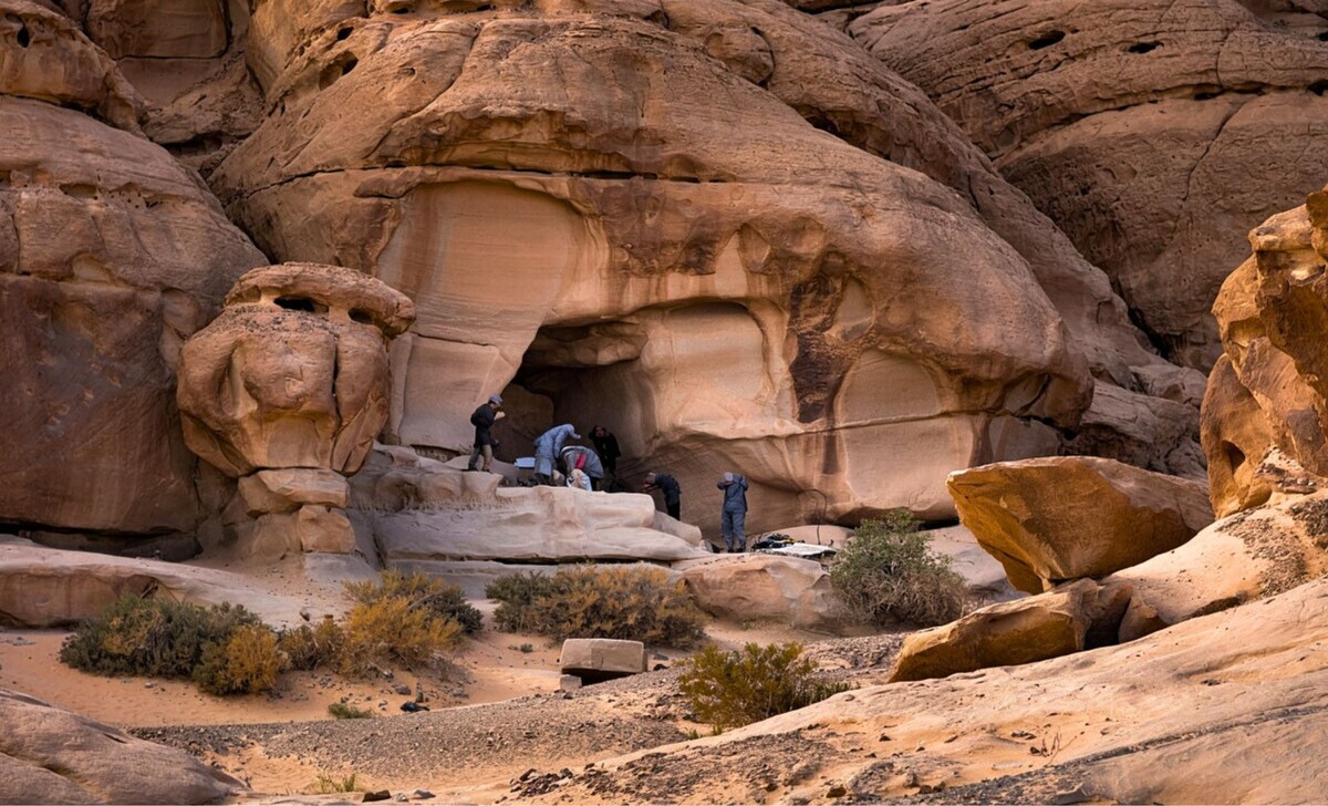 Скалы Такаркори и место раскопок