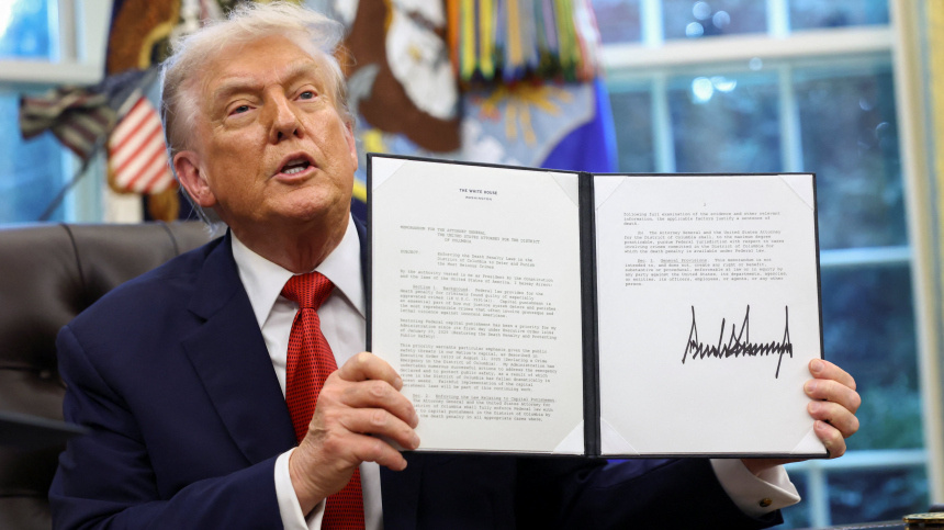    Фото: Reuters/Kevin Lamarque