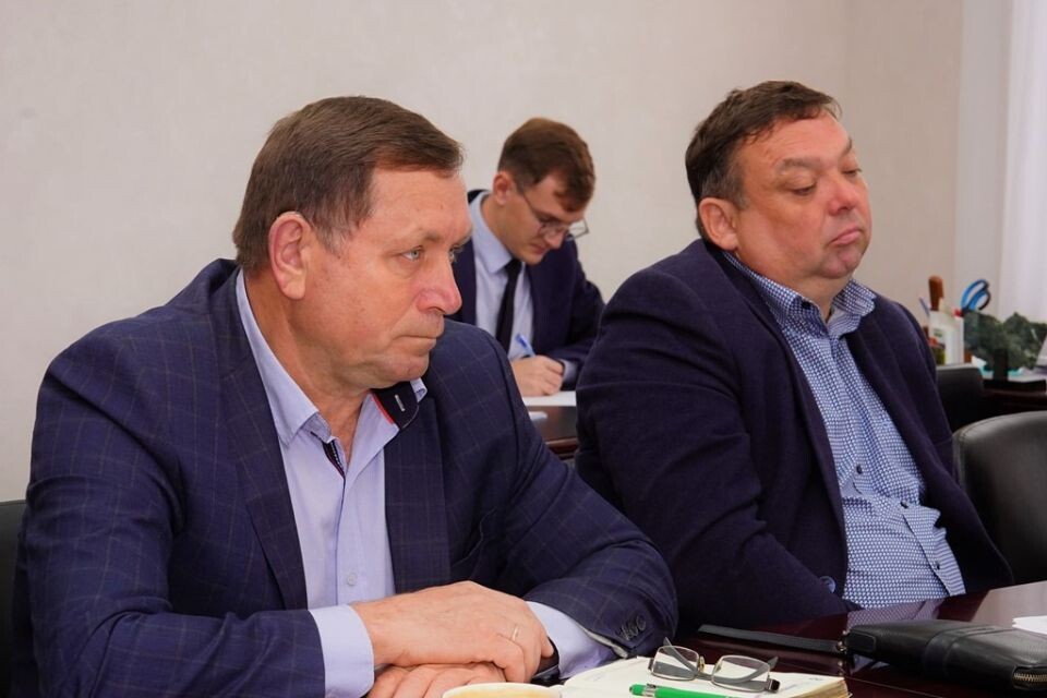    Депутаты встали на сторону барнаульцев в споре за право баров на ночную торговлю алкоголем. Источник: Барнаульская городская Дума