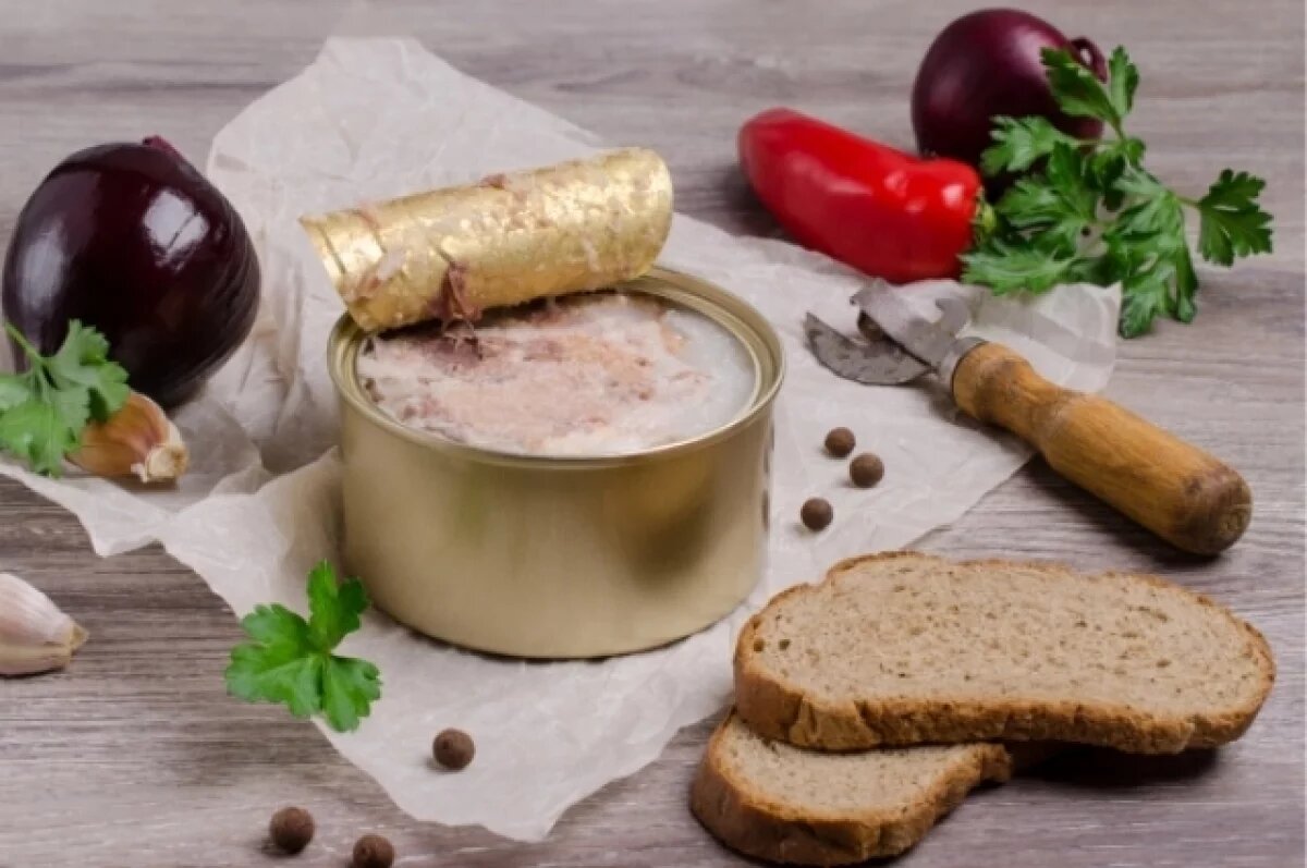    Для тушенки используется в основном мясо свинины, говядины и птицы.