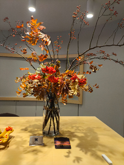 "Белая галерея", ЦКиО "Победа"