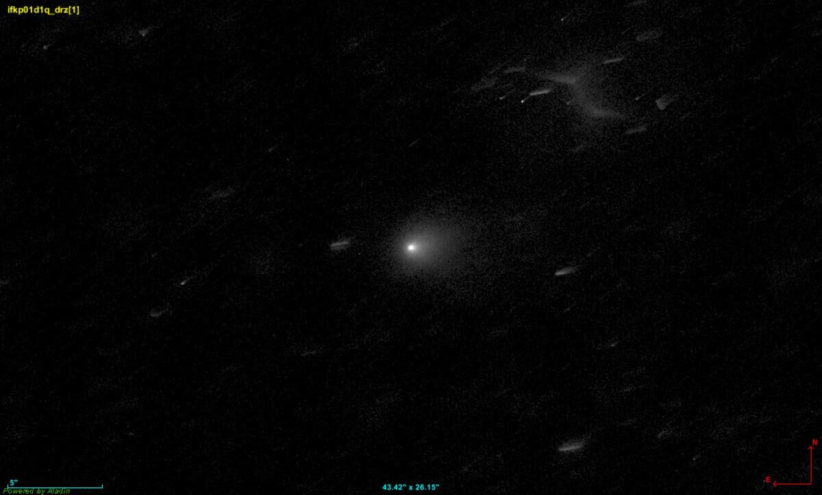    Межзвездная комета 3I/ATLAS в объективе телескопа «Хаббл» / © NASA / ESA / Hubble