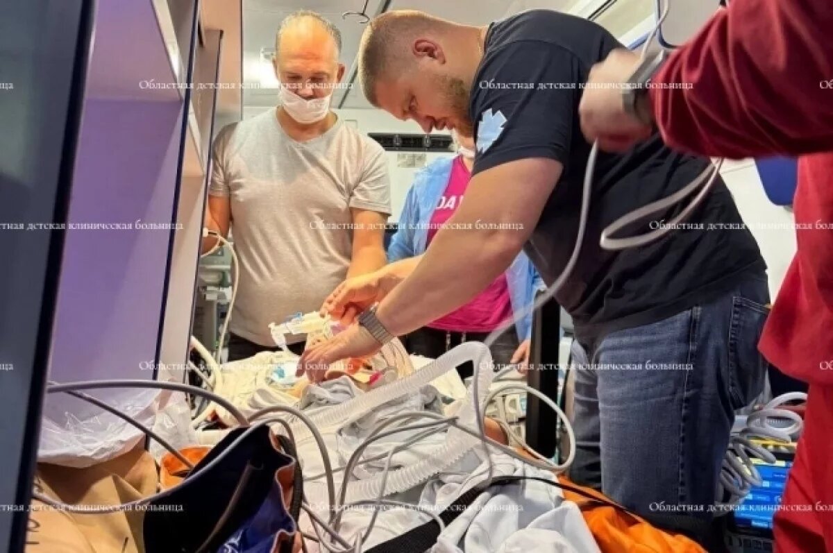    В течение пяти дней медики Областной детской клинической больницы боролись за жизнь ребенка.