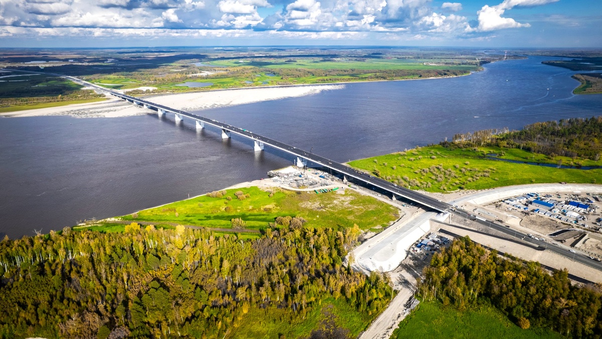    Жители Югры выберут название для нового моста через Обь
