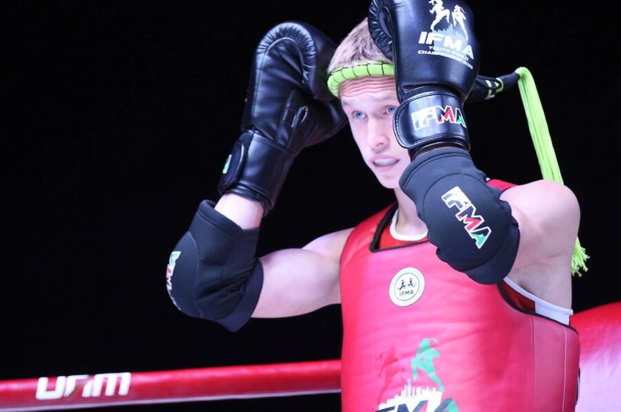    Артем Обидин. Фото: Федерация муайтай России/ Юлия Коркина