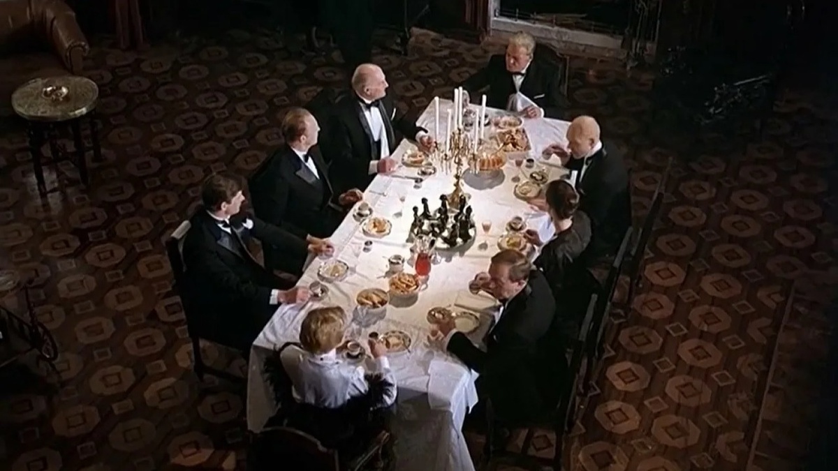 Кадры из фильма "Десять негритят"