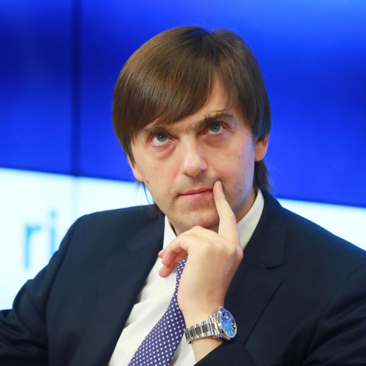 Думу думает наш министр... Фото Яндекс.Картинки. 