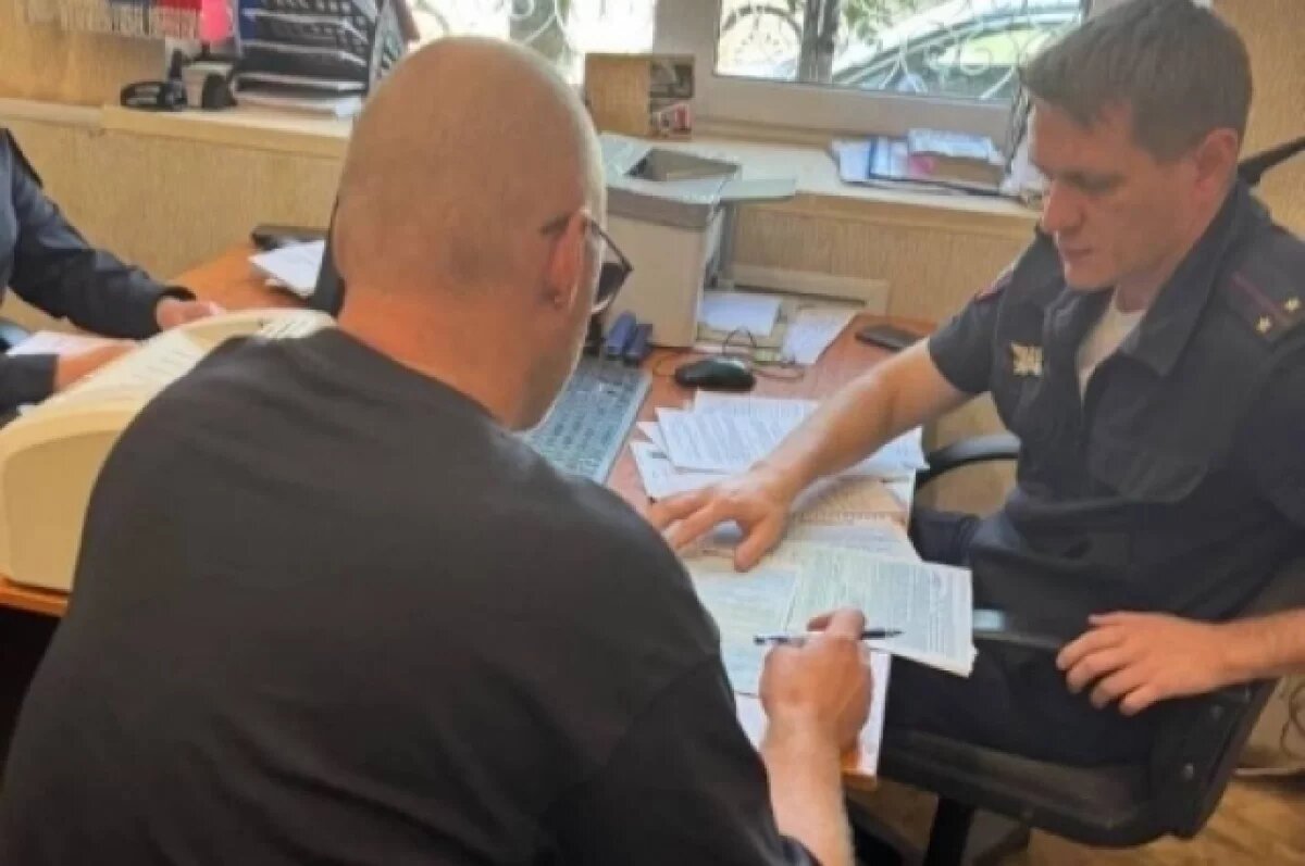    Полиция Самары наказала отца ездившего на квадроцикле по тротуару подростка