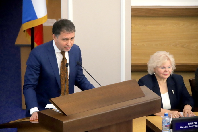    Председатель Совета депутатов Новосибирска Дмитрий Асанцев был переизбран на новый срок. Фото: Михаил Периков