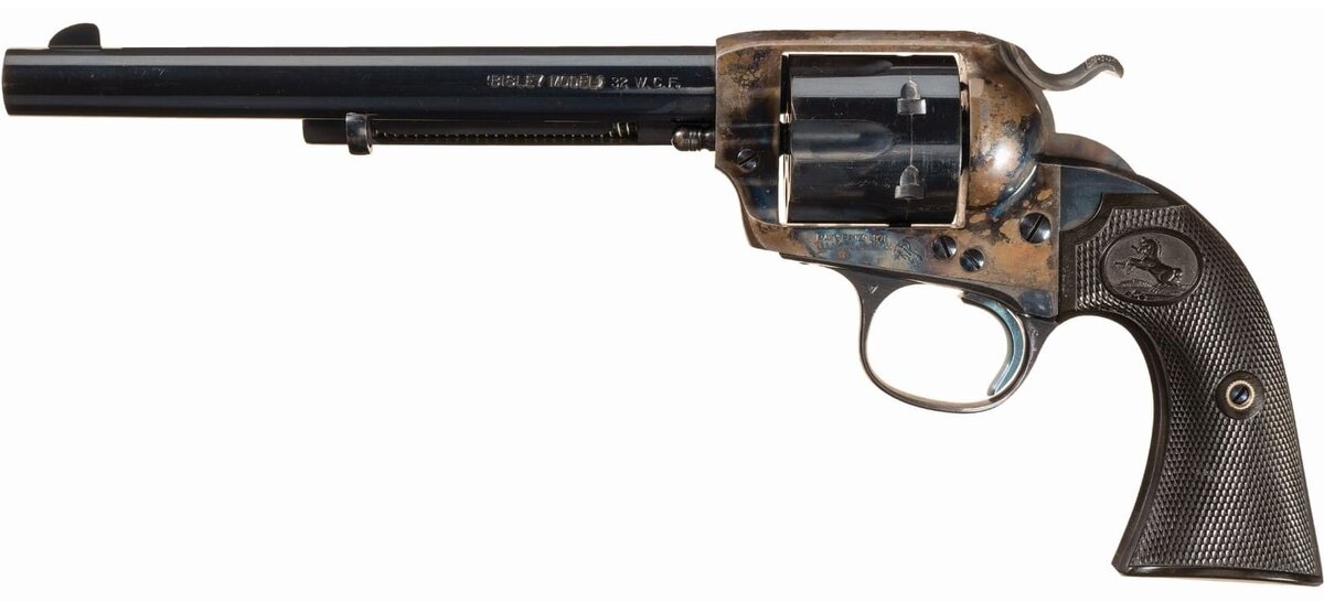 Револьвер "Кольт Бисли".