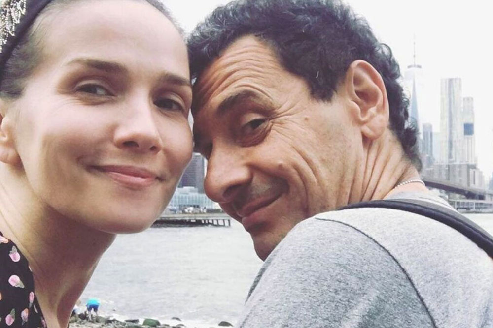    Фанаты, которых Орейро редко балует фотографиями с супругом, с удивлением отмечают, что Рикардо выглядит младше своих лет. Фото: Public domain