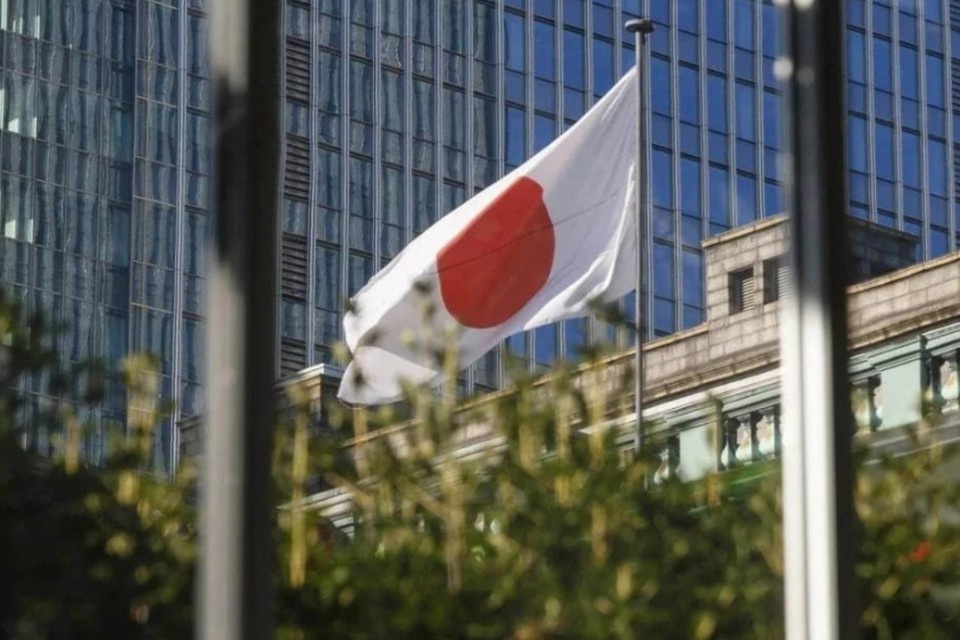    JT: В Японии полицейский установил камеру в туалете и снял трех сослуживец GLOBAL LOOK PRESS