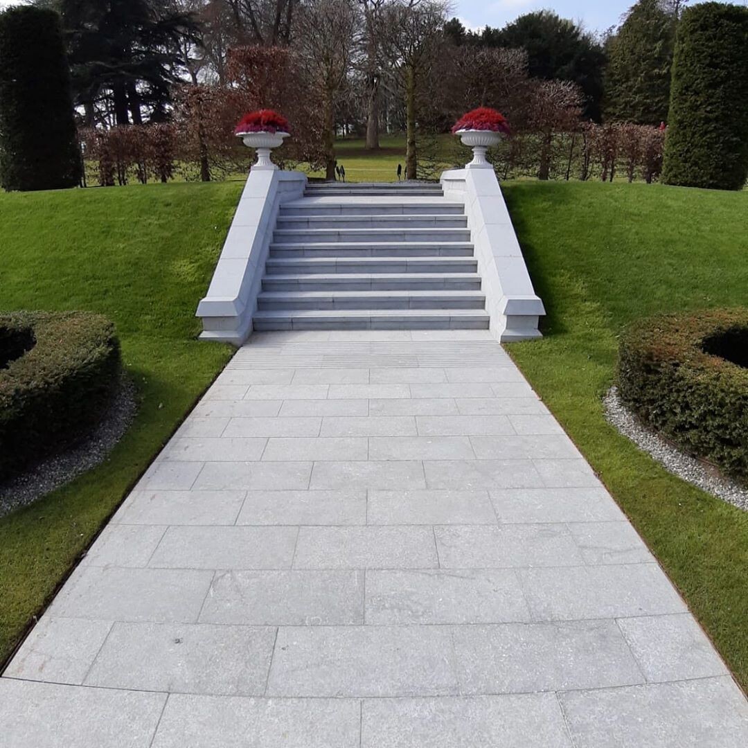 Готовь камень зимой, а укладывай летом!