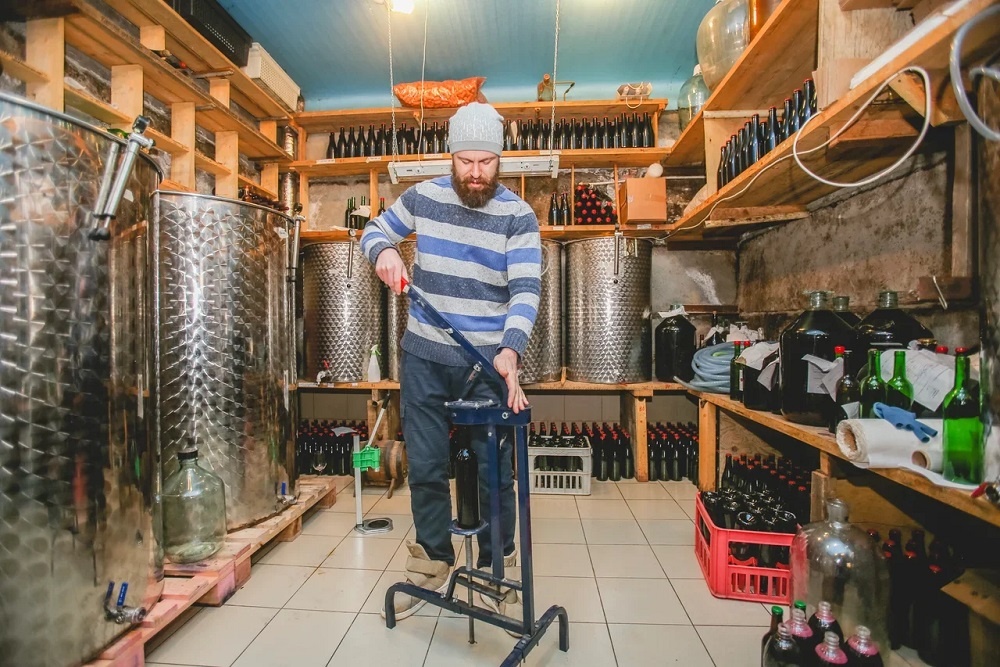 Фермерское виноделие в России только начало вставать на ноги / Фото Национального аграрного агентства (канал ГАВРИЛЕНКО АГРОПРОМ)
