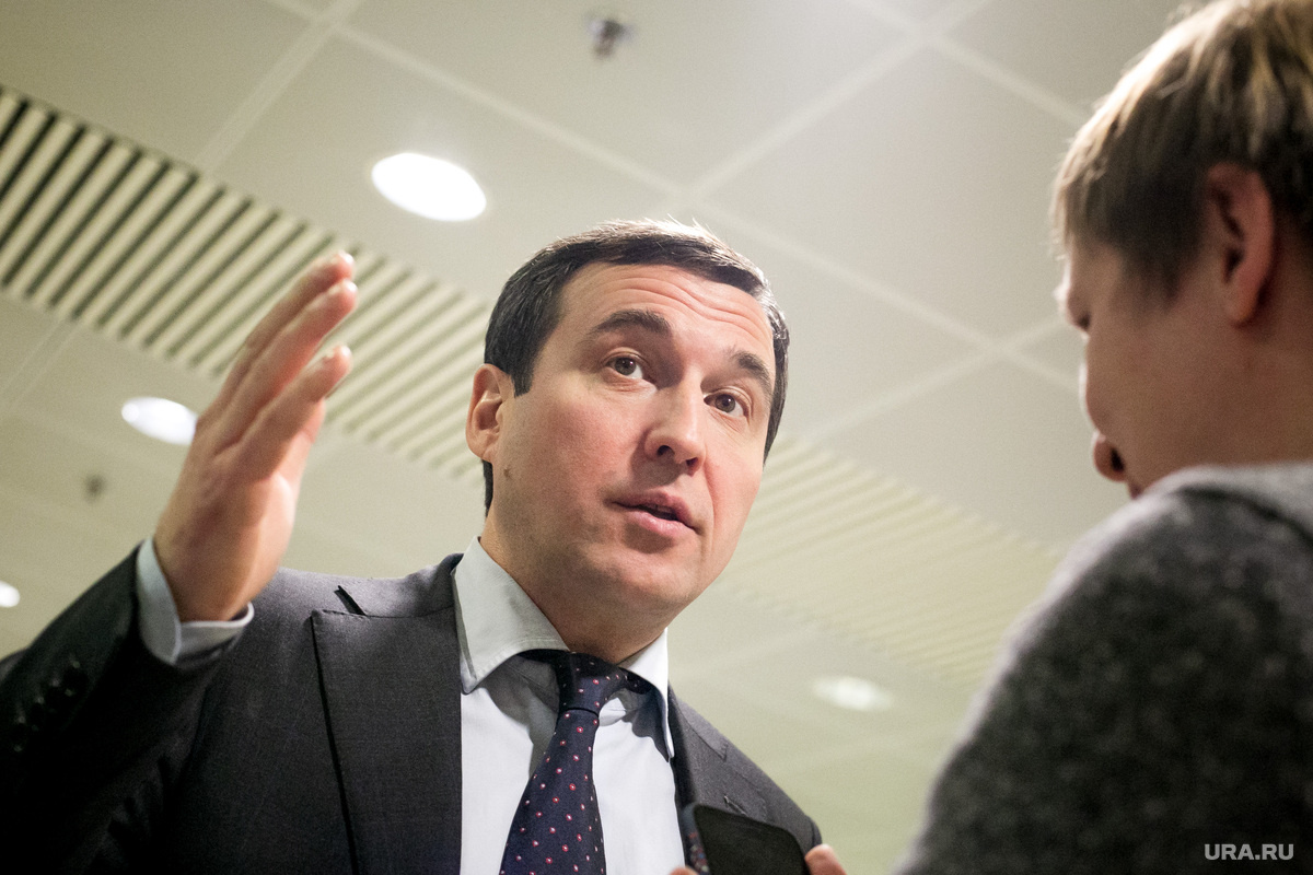 Гусев отметил, что инициатива направлена на поддержку здоровья школьников. Фото: Владимир Андреев © URA.RU