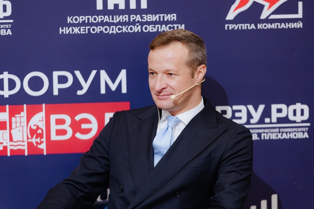 Дмитрий Старостин