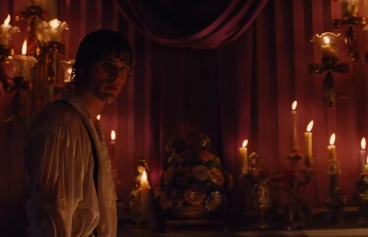 Фото: скриншот из трейлера "Грозового перевала", режиссер Эмиральд Феннелл