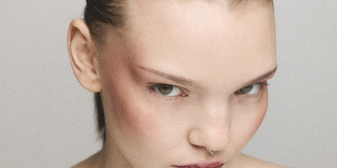 Почему крем с гиалуронкой высасывает влагу из вашей кожи?