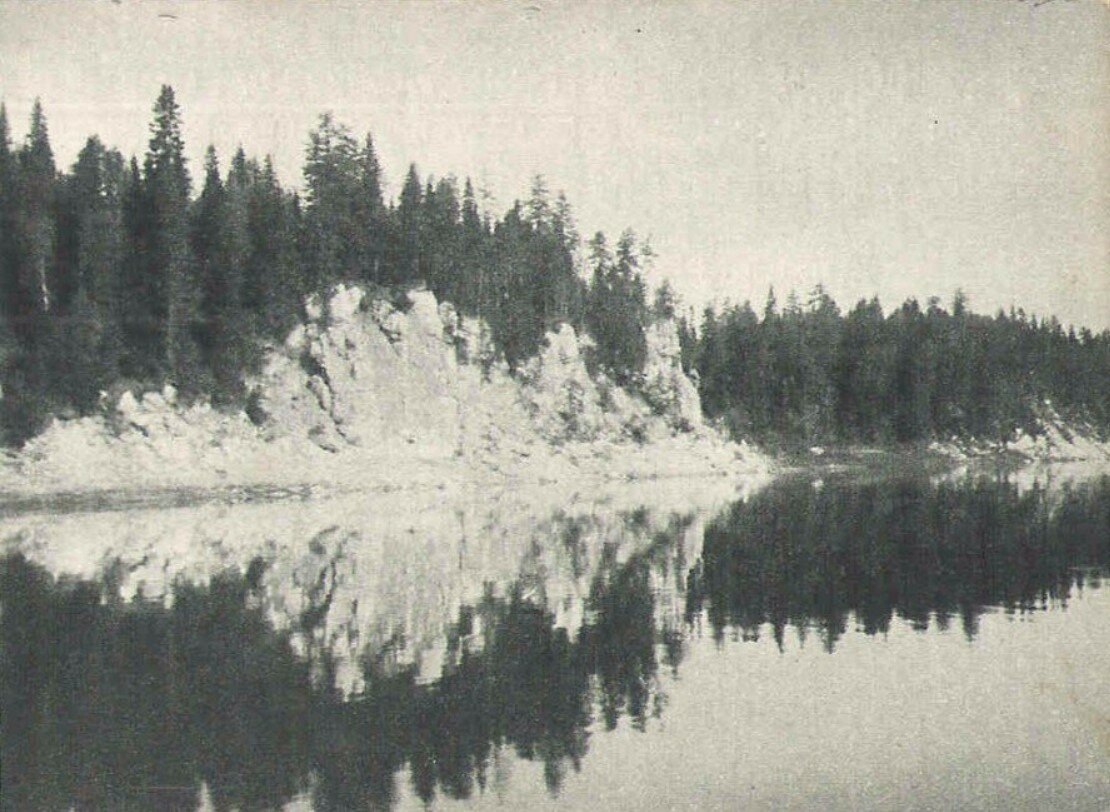 Берега реки Пинеги. Начало XX века. Источник: https://humus.livejournal.com/5754648.html