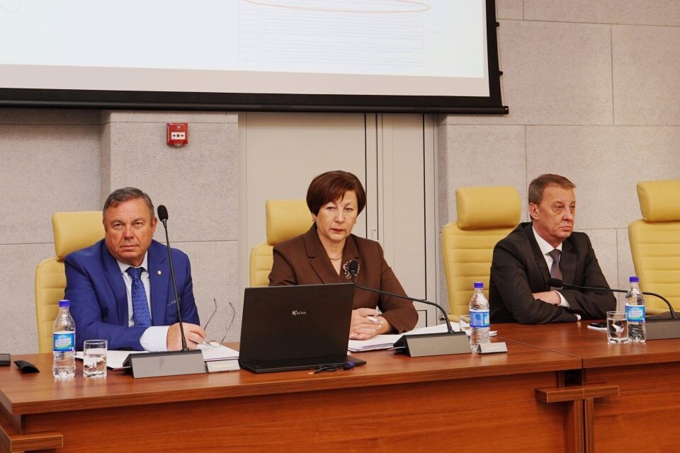    Андрей Солодилов, Галина Буевич, Вячеслав Франк. Источник: Пресс-служба БГД