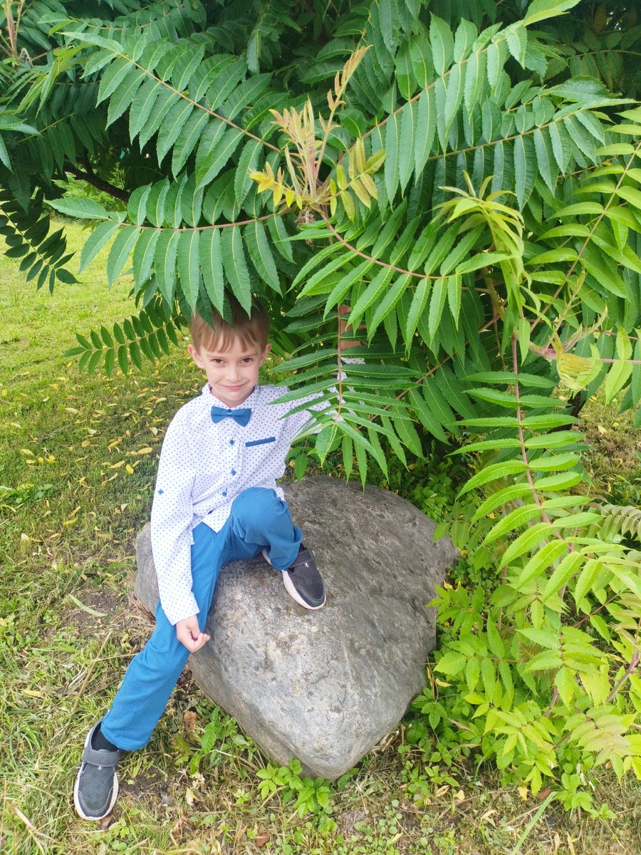 Сейчас у всех сотни фотографий.