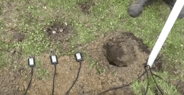На фото датчики для разной глубины почвы