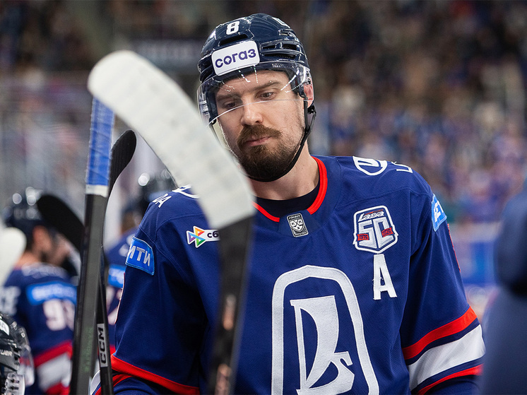     Артем Земченок. Фото: Андрей Холмов/ХК «Лада»