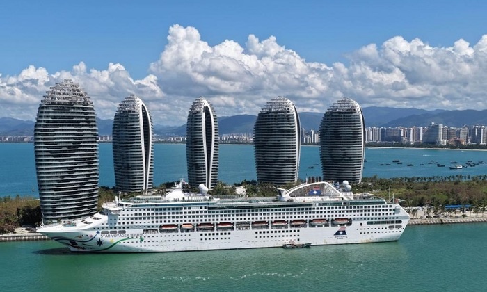    В Санья открылась вторая китайско-российская выставка искусства