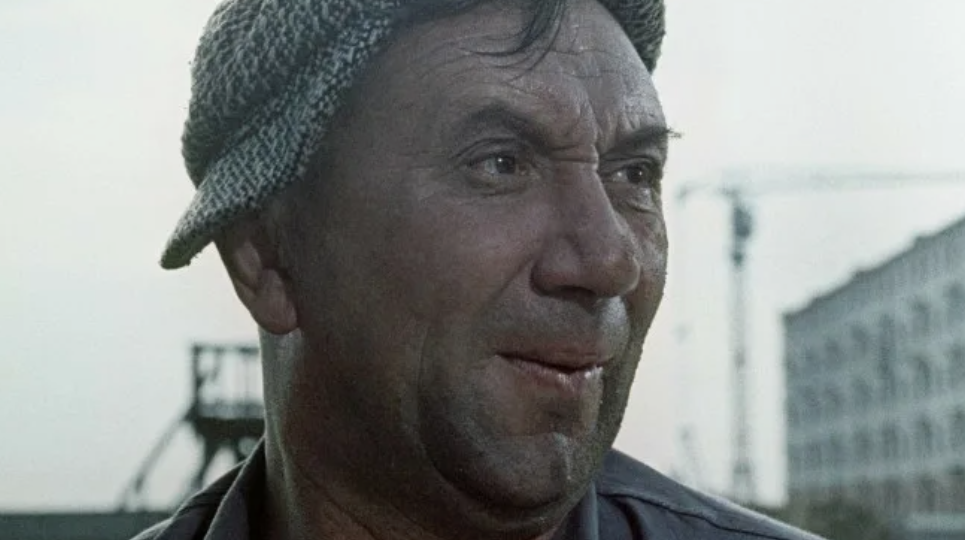 Печальный финал наших кумиров. 6 советских актеров, которые блистали на экранах, но мрачно закончили свою жизнь в полном одиночестве