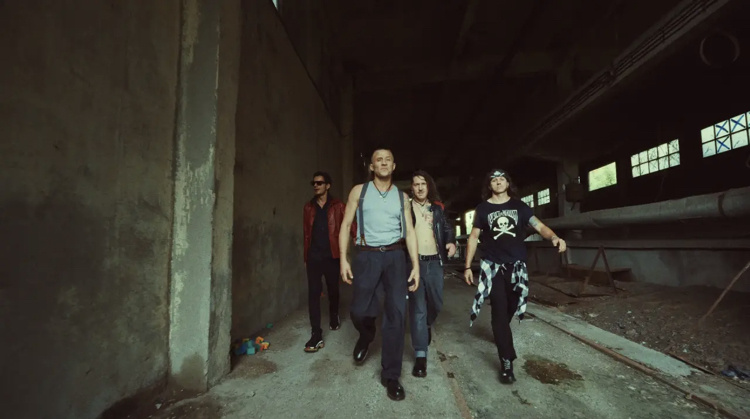 Кадр из клипа «Совесть».