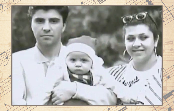 Сосо Павлиашвили с Нино Учанейшвили и сыном