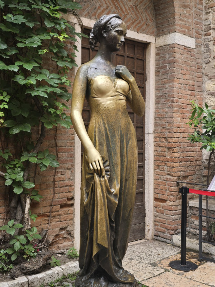 Статуя Джульетты