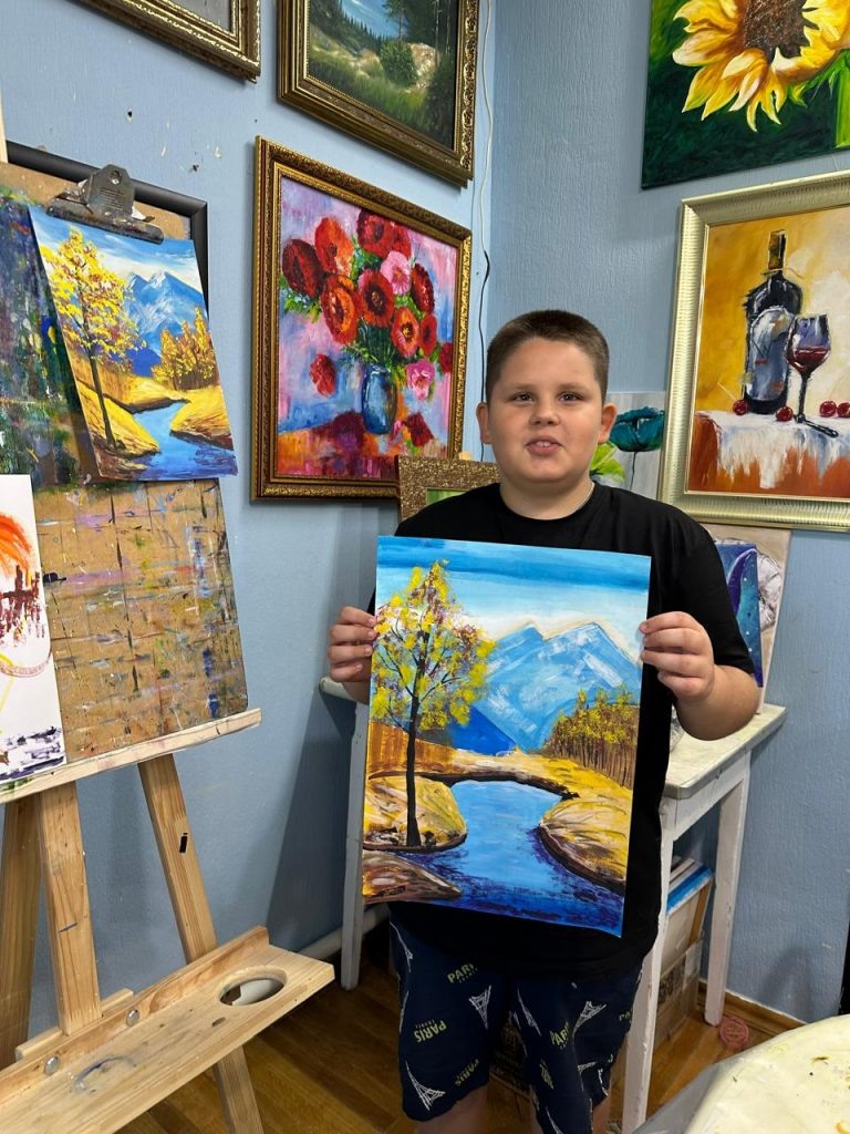 Листайте вправо, чтобы увидеть больше изображений