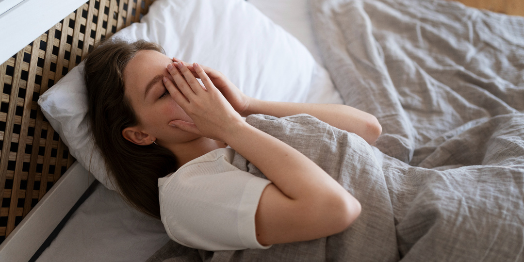 Как понять, что вы проснулись в «неправильной» фазе сна? И можно ли этим управлять?