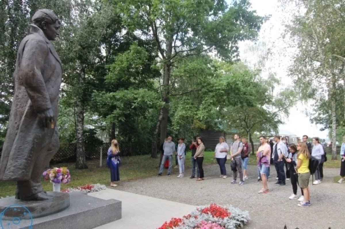    На празднование 130-летия со дня рождения Сергея Есенина приедут гости со всей страны.