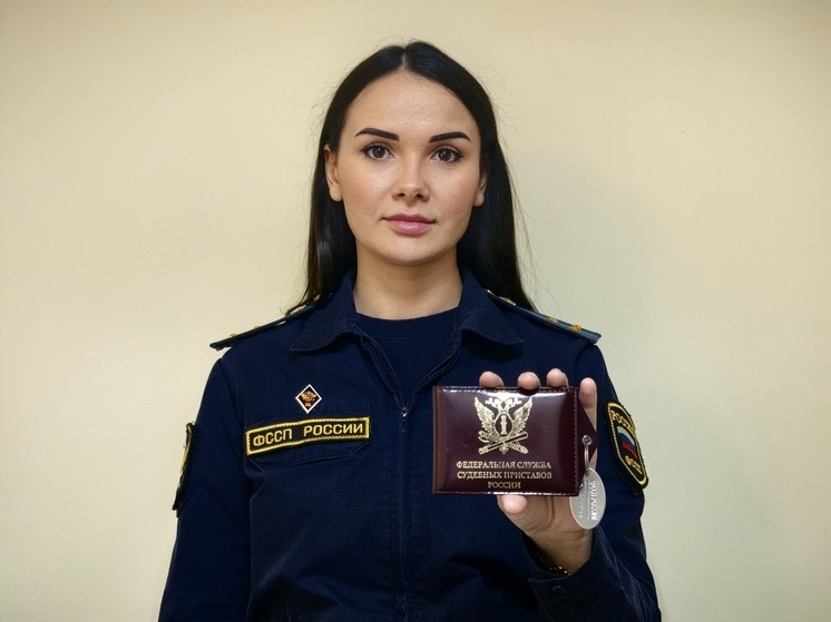     Ещё в июне 2023 года 58-летняя жительница Северной столицы пострадала от затопления квартиры. Фото: пресс-служба ГУ ФССП по Петербургу.