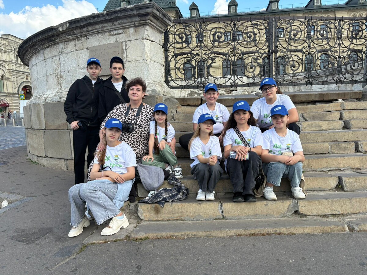 Наша дружная команда всегда вместе 