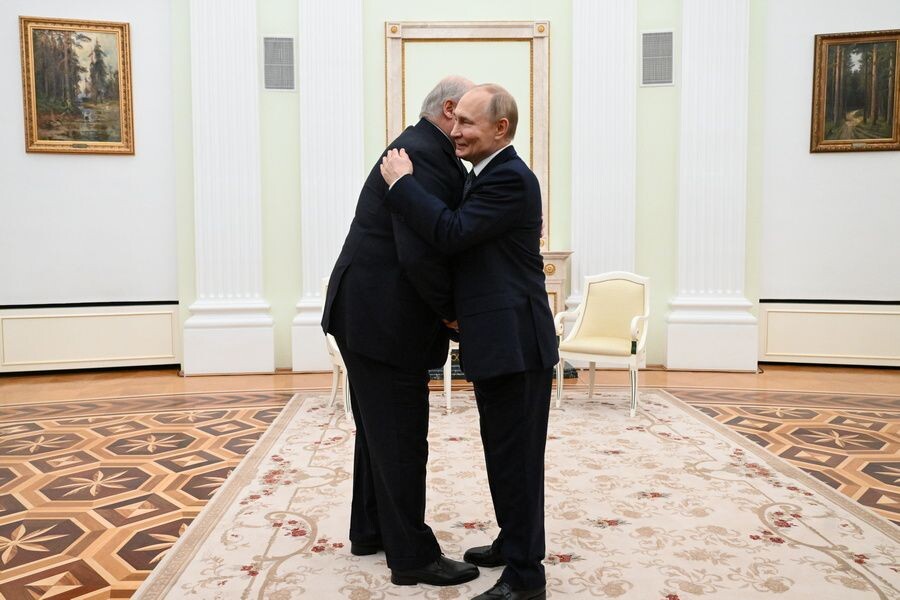    Президент России Владимир Путин и президент Белоруссии Александр Лукашенко во время встречи в Кремле / Источник: © Кристина Кормилицына/POOL/ТАСС