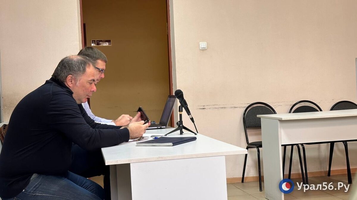    Меняла доллары на рубли и гасила задолженности сестры: В суде Оренбурга дали свои показания свидетели по делу Самбурского