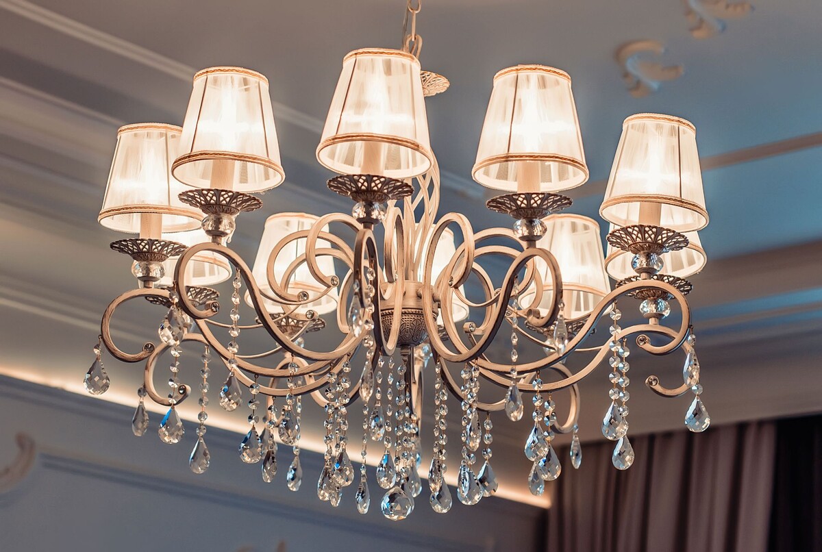 Люстра Maytoni