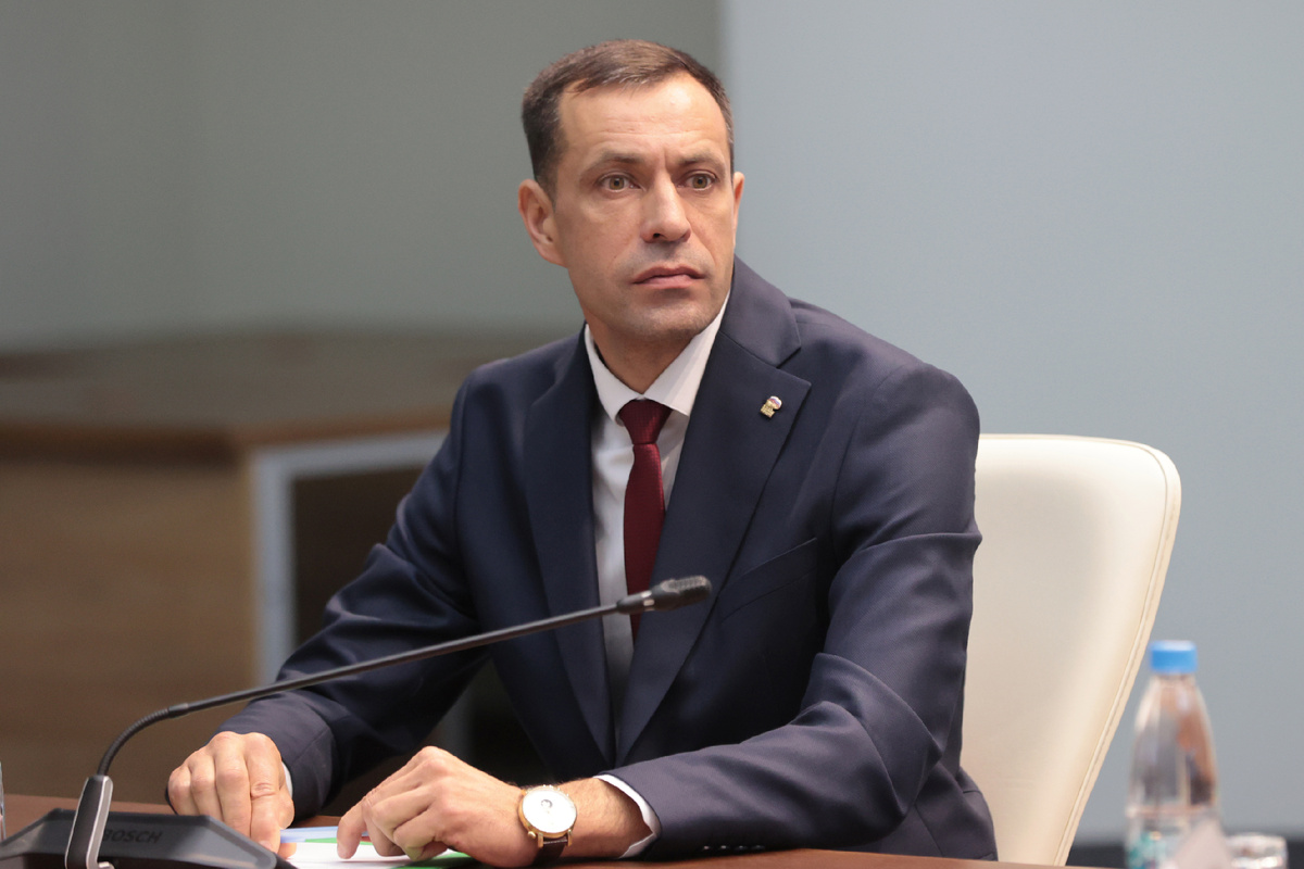 Андрей Козырев, первый заместитель Председателя Государственного Совета Республики Крым, руководитель фракции «Единая Россия»