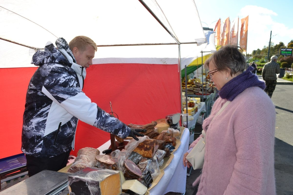    27 производителей представили свою продукцию на сельскохозяйственной ярмарке «Осенний дар» в Нижнем Новгороде