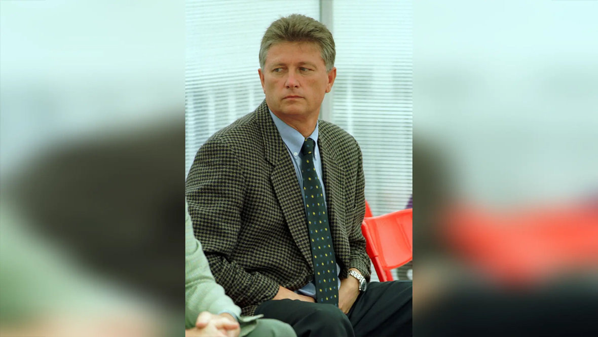    Главный тренер «Ротора» Виктор Прокопенко, 1999.Александр Вильф