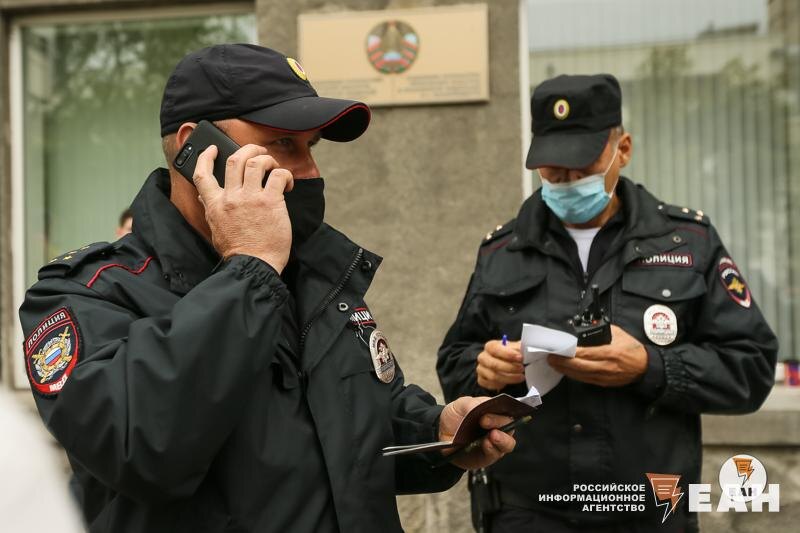    ЕАН. Сотрудники полиции