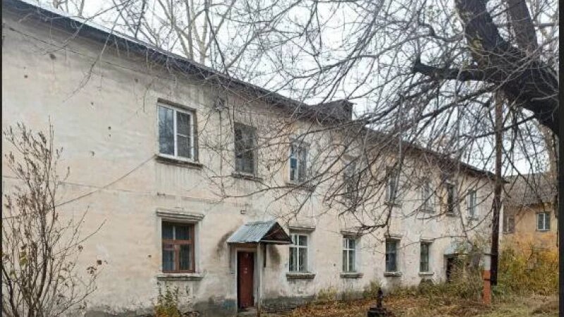     Дом на ул. Ярных, 40. Мэрия Барнаула