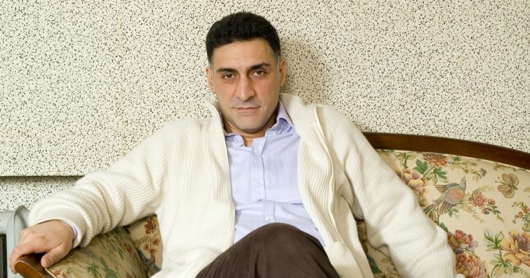 Умер режиссер и телеведущий Тигран Кеосаян