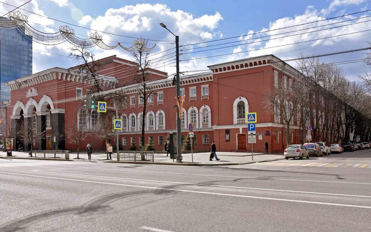    Воронежский Дом офицеров отреставрируют за 210 млн рублей Фото: телеграм-канал Александра Гусева