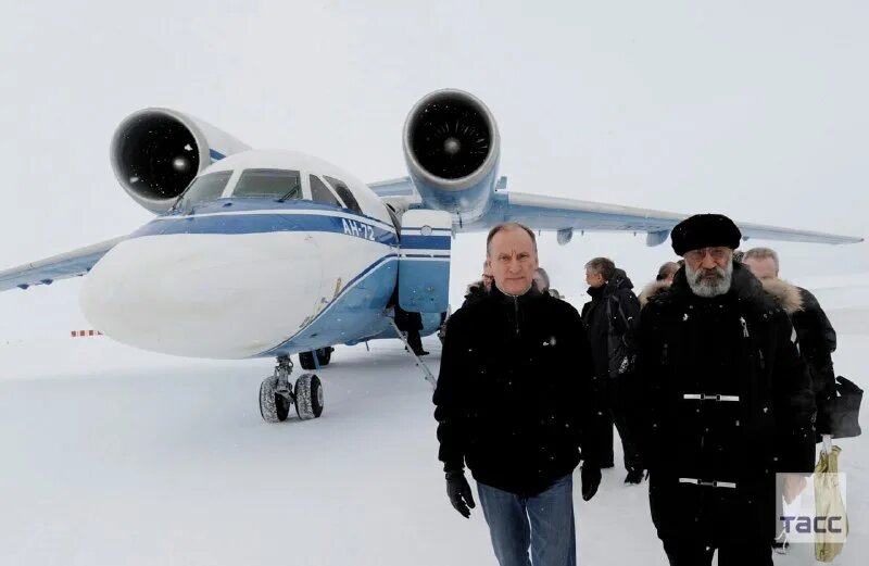 Николай Патрушев и Артур Чилингаров. Фото: ТАСС. 